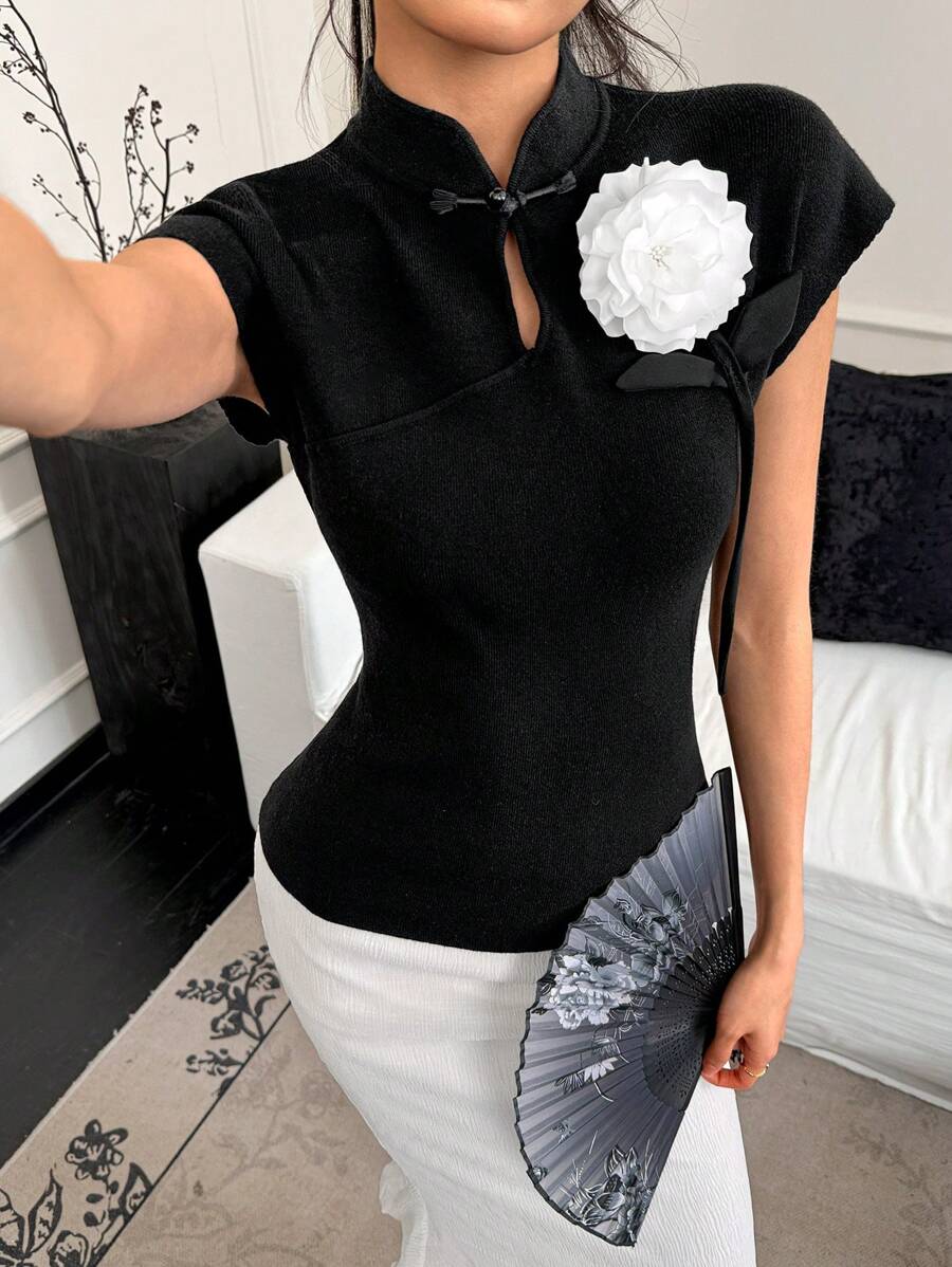 EastFlair Áo len dệt kim nút trang trí hoa 3D thanh lịch cho nữ - màu đen - Xem 1