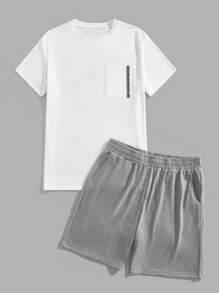 Manfinity RelaxMax Heren T-shirt met korte mouwen en korte broek met tape-afwerking Herenkleding Heren T-shirt Co. Ords-outfits voor heren Outfits Heren T-shirt Co. Ords-outfits voor heren Heren T-shirt Co. Ords-outfits voor heren Heren T-shirt Co. Ords-overhemd met rits voor heren