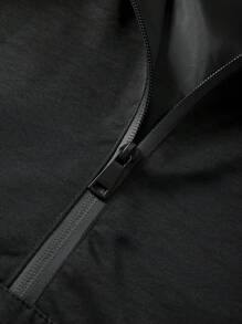 Manfinity Homme Men's Casual Solid Color Drawstring Hooded Pullover Jacket