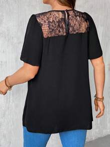 EMERY ROSE Blusa de verano de talla grande para mujer con mangas cortas, ajuste regular, de gasa de unicolor con encaje de contraste y bajo acampanado