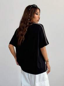 Coolane 女款春夏街头服饰 Blockcore Y2K 字母印花撞色短袖黑色 T 恤 - 黑色 - 查看 4