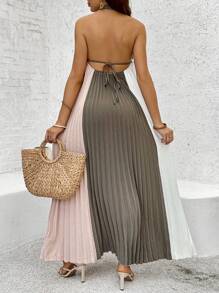 SHEIN Maternity Open Back Halter Neck Colorblock Pleated Dress - Multicolor - View 2