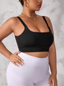 SHEIN Rhythm Era Sujetador deportivo con relleno extraíble para tallas grandes para primavera y verano, con cuello de halter fruncido - Negro - Ver 3