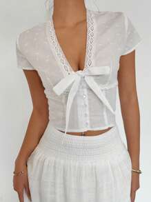 SHEIN Essnce 女士纯色刺绣短袖衬衫，V 领蕾丝拼布乡村法式风格上衣，春夏 - 白色 - 查看 6