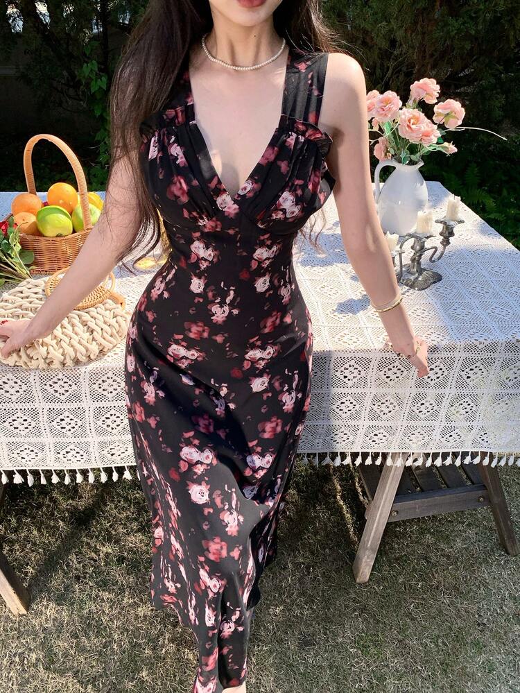 Women's Summer Rose Print V-Neck Ruffle Chiffon Long Dress, Sexy Spaghetti Strap Midi Dress, Suitable For Valentine's Day Ditsy Floral Cruise Women Outfits Sundress Boho