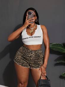 Slaydiva Plus Size Leopard Print Sexy Tight Denim Shorts Leopard Print Micro Shorts Denim Shorts Summer Shorts Plus Size Shorts Jeans Plus Size Concert Women Summer Women Denim Shorts