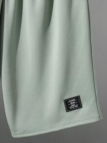 SHEIN Conjunto de 2 piezas para adolescente varón, con camiseta de manga corta con cuello redondo y pantalones cortos con gráfico de letra 3D en relieve, adecuado para ir al trabajo, a la escuela, para uso diario casual y deportes, para primavera/verano