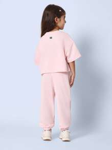 SUMWON Conjunto de ropa de estar en casa de dos piezas con logo de California, blusa corta cómoda y oversize, pantalones jogger, conjunto casual de deporte y actividad física para estar en casa
