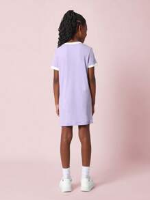 SUMWON NYC Ribbon T-Shirt Kleid, athletisch sportliches Sommer Mini-Kleid mit weißer Bordüre und Logo Design für Mädchen, legere aktive Alltagskleidung