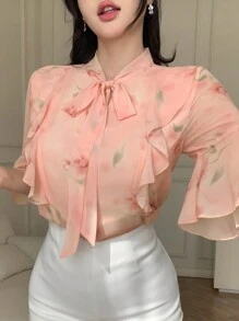 DAZY بلوزة نسائية بياقة مزينة بكشكشة مزهرة