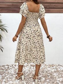SHEIN Maternity Resort Allover Print Ruffle Hem Short Sleeve Dress