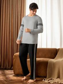 Manfinity Underwear&Sleepwear Basics Pijama superior de manga larga con rayas de contraste para hombre
