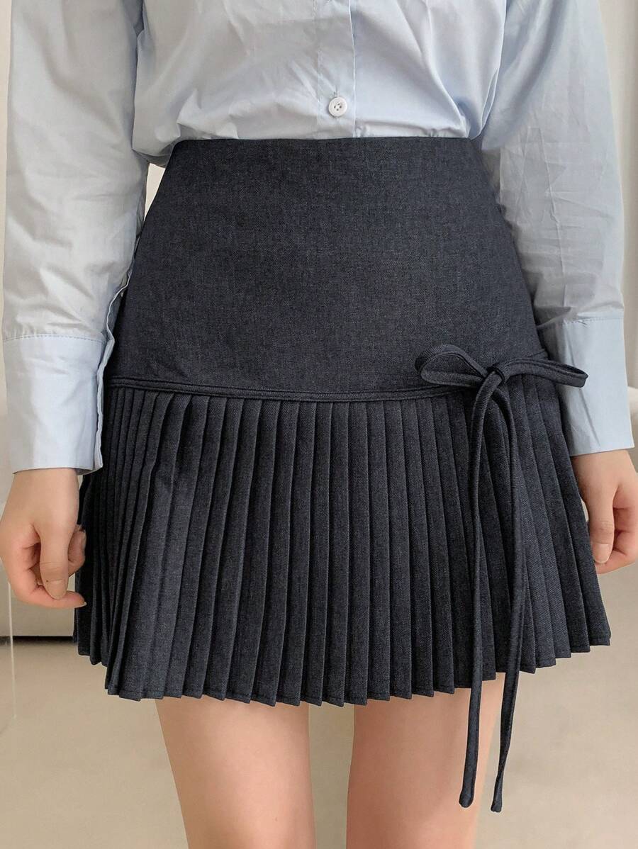 DAZY 女士褶皱侧系腰简约半身裙，休闲日常穿着，秋季、冬季返校服装 - 藏蓝色 - 查看 1