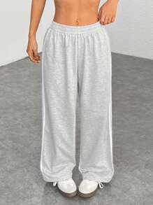 SHEIN PETITE Casual Black Side Striped Trousers Simple Fashion Daily Casual Graduation,Back To School Outfits,Graduation,Teacher Outfits For Women,Back To School