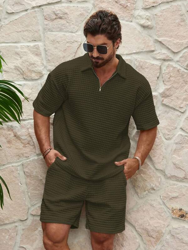 Manfinity RSRT Men's Solid Color Textured Short Sleeve Polo Shirt And Shorts 2 Pieces Set, Cozy Outfits