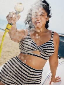 Swim Mod Plus Size Women Black & White Stripe Front Twist Tankini Set For Summer Beach Vacation - Black and White - View 3
