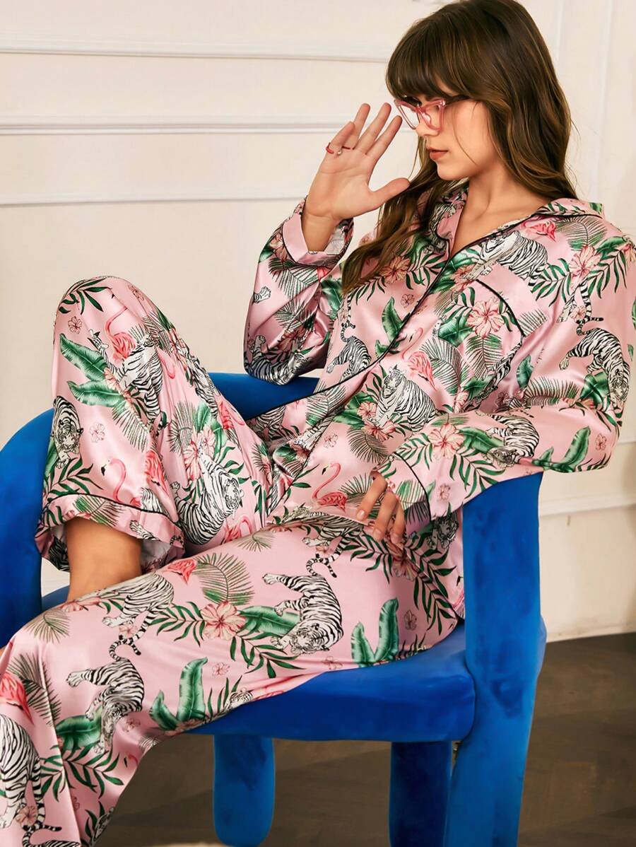 Chillnights 女士时尚热带雨林虎纹印花睡衣套装，适合假日、秋冬季节穿着 - 彩色 - 查看 1