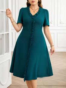 SHEIN Clasi Vestido Midi Elegante com Mangas Bufantes e Babados, Cintura em A, Plus Size Curvilíneo em Teal, Roupas de Resort Femininas, Vestidos de Verão Femininos, Casual Elegante Feminino, Saída, Roupas de Escritório Femininas, Vestidos de Primavera Femininos, Festivais, Old Money, Vestidos Elegantes, Vestidos com Decote em V, Vestidos Midi Femininos, Vestidos com Babados, Vestidos Elegantes Femininos, Roupas Femininas de Alta Qualidade, Elegante, Vestidos Elegantes de Plus Size, Vestidos Lisos Femininos, Roupas Lisas Femininas, Vestidos Românticos, Vestidos Formais - Verde Escuro - Visão 4