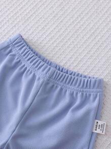 Conjunto de 4 piezas para bebé/niño pequeño para verano: Camiseta blanca, camisa a cuadros, pantalones cortos, gorra - Ideal para vacaciones, juego, uso diario casual