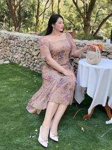 Dazy Petite Plus 加大码紫色花朵泡泡袖裹身裙，度假海滩风格春夏，荷叶边