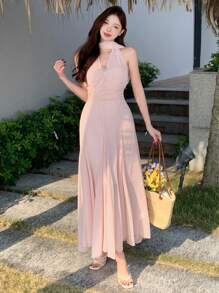 DAZY 女士修身喇叭雪纺中长连衣裙，带挂脖领、系带和喇叭下摆，适合约会之夜、正式女士连衣裙