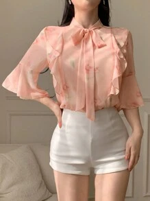 DAZY بلوزة نسائية بياقة مزينة بكشكشة مزهرة