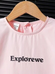 SHEIN 都市休闲风连体小女孩连衣裙，粉色圆领短袖女童连衣裙，舒适百搭，适合春夏季。女童连衣裙适合都市户外活动、居家休闲、学校、聚会等各种场合。 - 粉色 - 查看 4