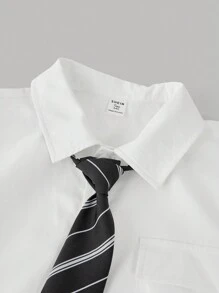 SHEIN Leap Crew 2 件套青少年男孩休闲白色口袋衬衫和仿灰色短裤，绅士西装适合街头、朋克、摇滚、学校、日常穿着、派对、音乐节，适合春夏季 - 彩色 - 查看 4