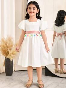 SHEIN Leap Crew Young Girl 2Pcs Set: Solid Woven Puff Sleeve Dress & Ditsy Floral Jacket - White - View 4