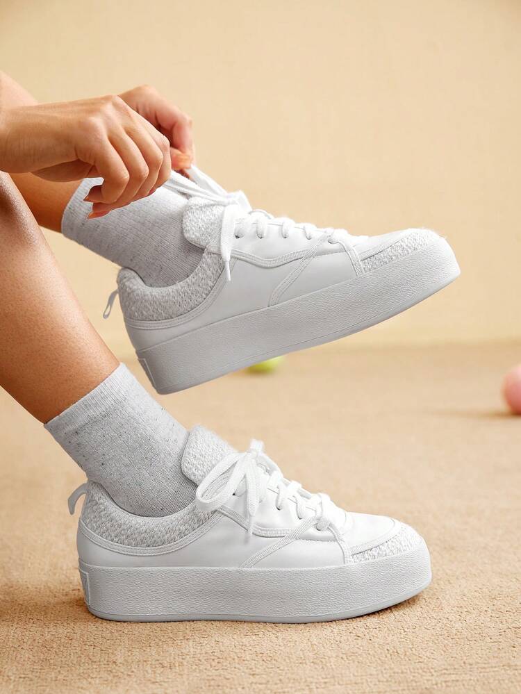 CUCCOO EASI Zapatillas casuales para mujer con suela gruesa, diseño versátil y minimalista