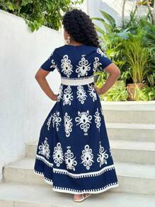 SHEIN Tween Girls' Vacation Casual Ditsy Floral V-Neck Short Sleeve Dress Holiday Outfits - Navy Blue - View 2