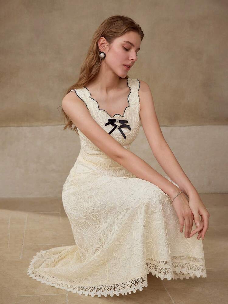 CONTRAST LACE BOW DRESS