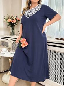 Grande taille Chemise de nuit à manches courtes col rond avec décoration de cravate