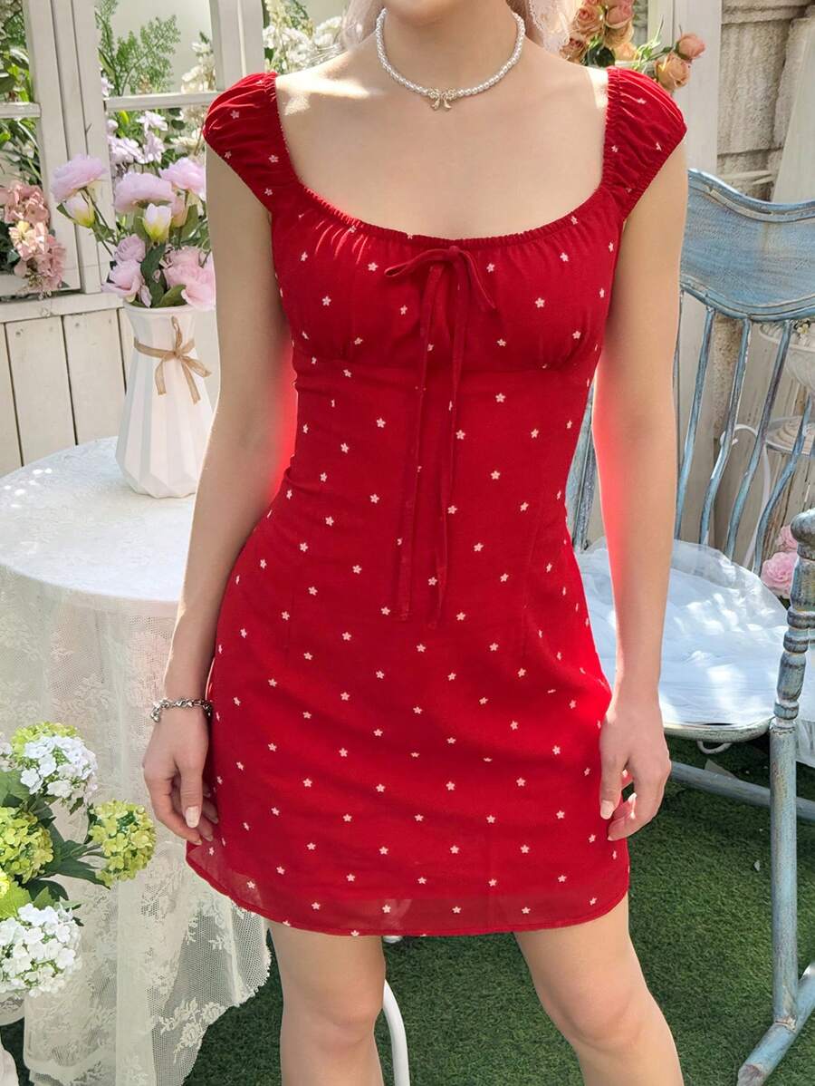 SHEIN 少女休闲简约波尔卡圆点和蝴蝶结装饰连衣裙 - 紅色 - 查看 1