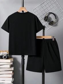 SHEIN 2 件套 2025 春夏新款斋月图案短袖 T 恤和短裤套装，适合青少年男孩 - 黑色 - 查看 2