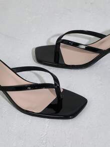 SHUZIA Women's Square Toe Kitten Heel Strappy Thong Glossy Patent Black Sandals - Chic, & Comfortable Spring Shoes Spring Break Easter Wedding Shoes For Christmas - Black - View 5