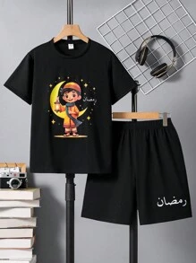 SHEIN 2 件套 2025 春夏新款斋月图案短袖 T 恤和短裤套装，适合青少年男孩 - 黑色 - 查看 3