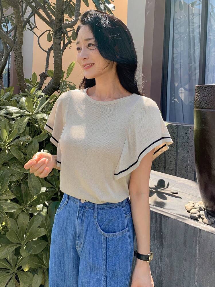 Crew Neck Contrast Color Cap Sleeve Design Women Knitted Top