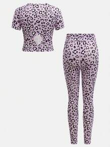 SHEIN Conjunto deportivo con estampado de leopardo de manga corta y cuello redondo para niñas preadolescentes