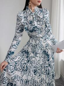 Modelyn Damen Urlaubs-Kleid mit floralem Muster, V-Ausschnitt, Langarm, elegant