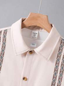 SHEIN Tween Boys College Travel Print Turndown Collar Short Sleeve Casual Shirt, Suitable For Commuting, School, Daily, Sport, Spring/Summer