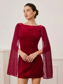 Aveloria Rosie Robe courte sexy et élégante à dos nu, col cape, manches en mousseline de soie et velours rouge, tenue romantique de vacances