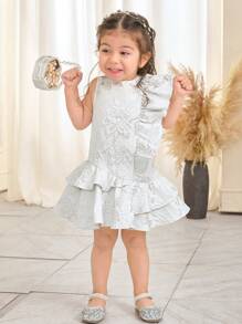 SHEIN Leap Crew 女婴优雅提花缎面夸张荷叶边无袖连衣裙，白色，适合花童、婚礼派对、特殊场合、兄弟姐妹搭配、妈妈和我 - 白色 - 查看 1