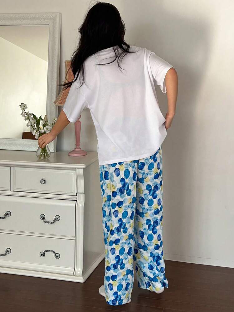 2pcs Solid Color T-Shirt Top & Loose Fit Full Print Straight Leg Pajama Pants Set For Women