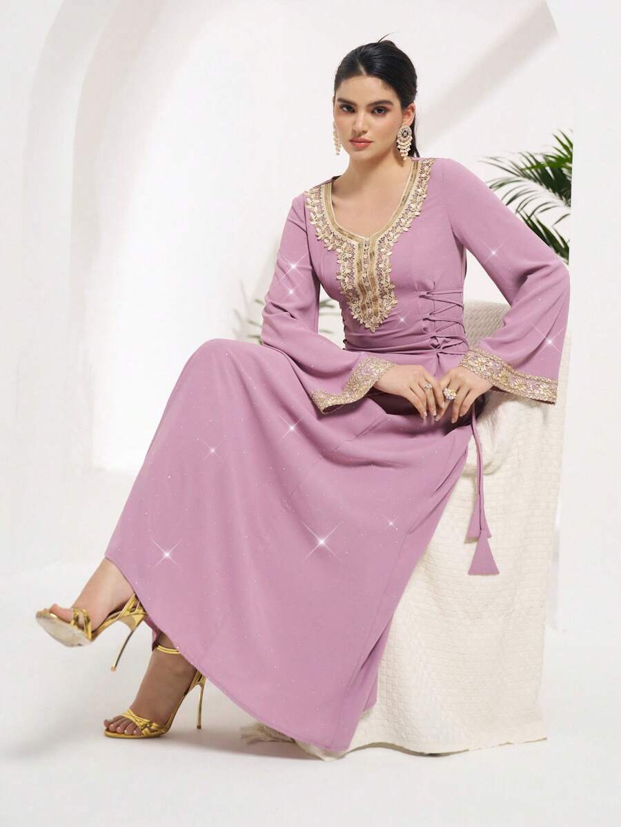Al Najma 朴素优雅的系带长袍,土耳其风格女式长袍 - 粉色 - 查看 1