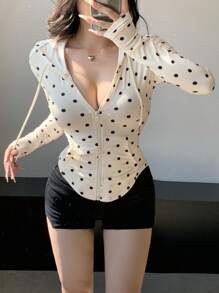 DAZY 连帽收腰口袋短款修身长袖女式拉链卫衣夹克 - 杏色 - 查看 5