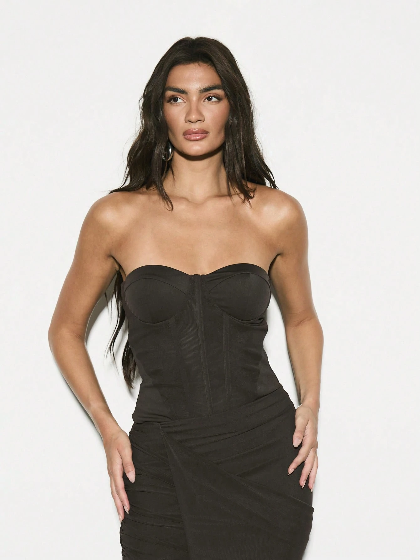 KIZN Structured Strapless Corset Top With Mesh Panel Details