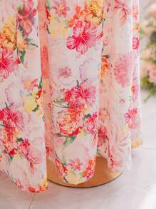 Soleia Robe maxi à manches bouffantes, col carré, à imprimé floral romantique, pour femmes grandes tailles. Style vacances de printemps