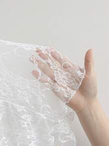 Soleia Blusa elegante y sexy de mujer con hombros descubiertos, encaje transparente y mangas de campana