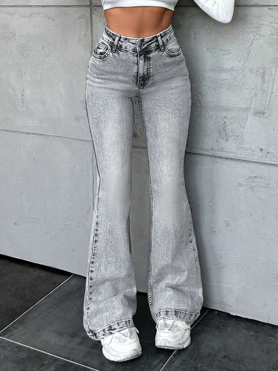 EURMUSE 100%Cotton Women's Slant Pocket Casual Flared Jeans - Blue - View 1